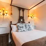 Masia Boutique Con Infinity Pool Calvinyá